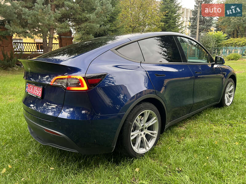Позашляховик / Кросовер Tesla Model Y 2023 в Львові