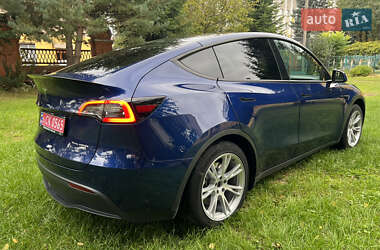 Позашляховик / Кросовер Tesla Model Y 2023 в 