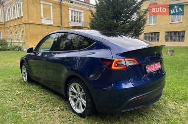 Позашляховик / Кросовер Tesla Model Y 2023 в 