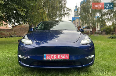 Позашляховик / Кросовер Tesla Model Y 2023 в 