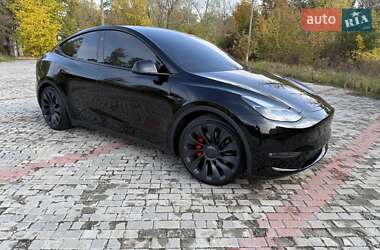 Внедорожник / Кроссовер Tesla Model Y 2024 в Харькове