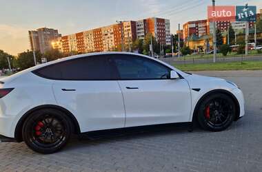 Внедорожник / Кроссовер Tesla Model Y 2022 в 