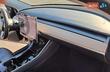 Позашляховик / Кросовер Tesla Model Y 2020 в 