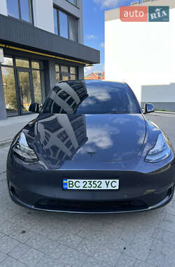 Позашляховик / Кросовер Tesla Model Y 2021 в 