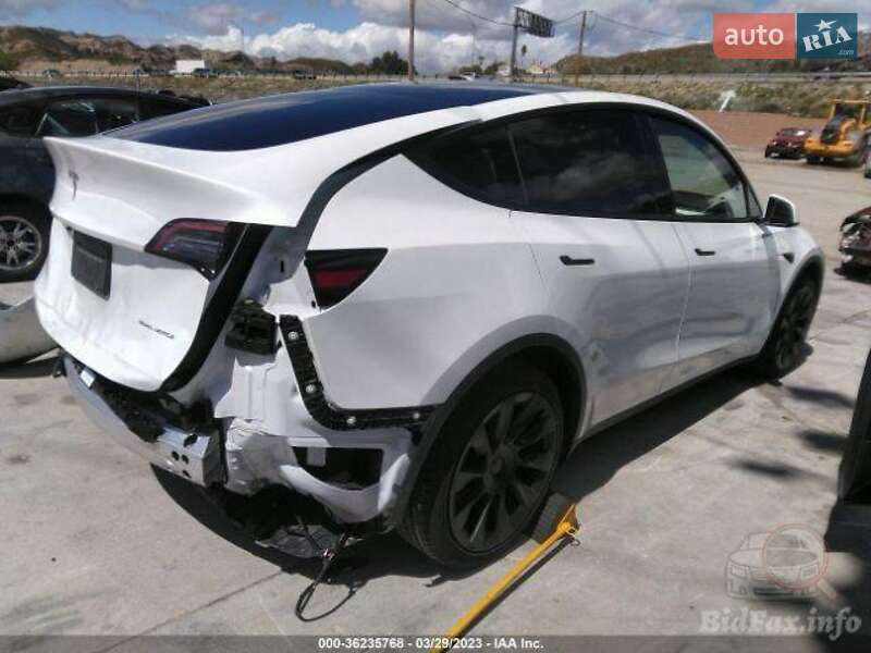 Внедорожник / Кроссовер Tesla Model Y 2022 в Хмельницком