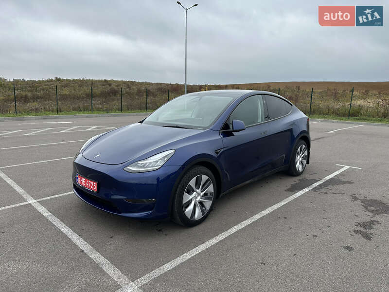 Внедорожник / Кроссовер Tesla Model Y 2023 в 