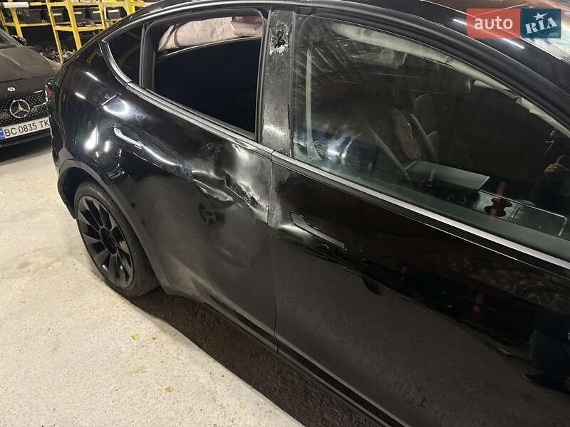 Позашляховик / Кросовер Tesla Model Y 2023 в Самборі