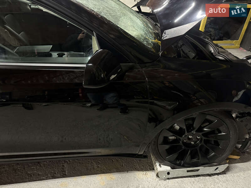 Позашляховик / Кросовер Tesla Model Y 2023 в Самборі