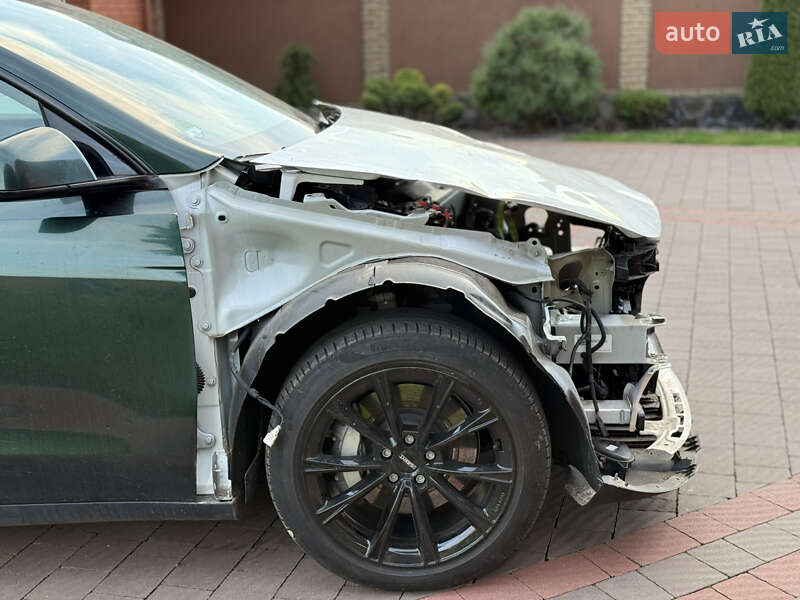 Внедорожник / Кроссовер Tesla Model Y 2022 в Луцке