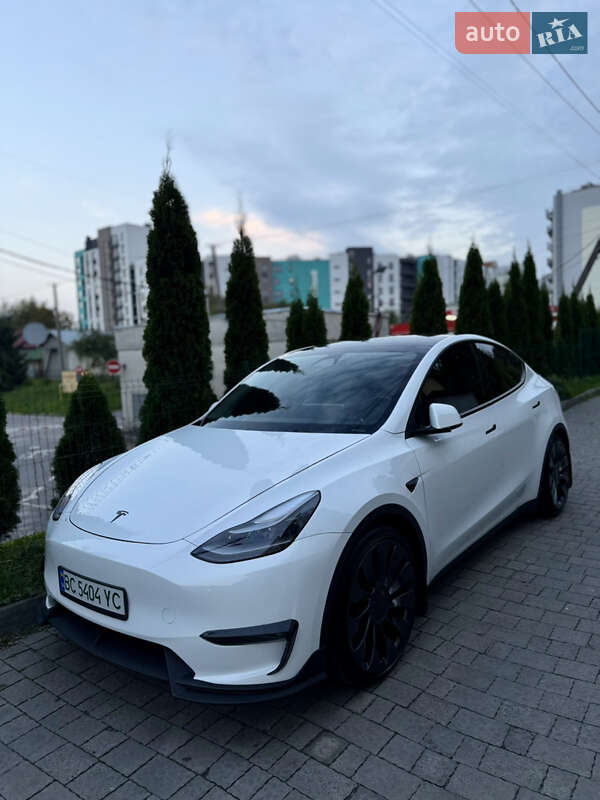 Внедорожник / Кроссовер Tesla Model Y 2023 в Львове