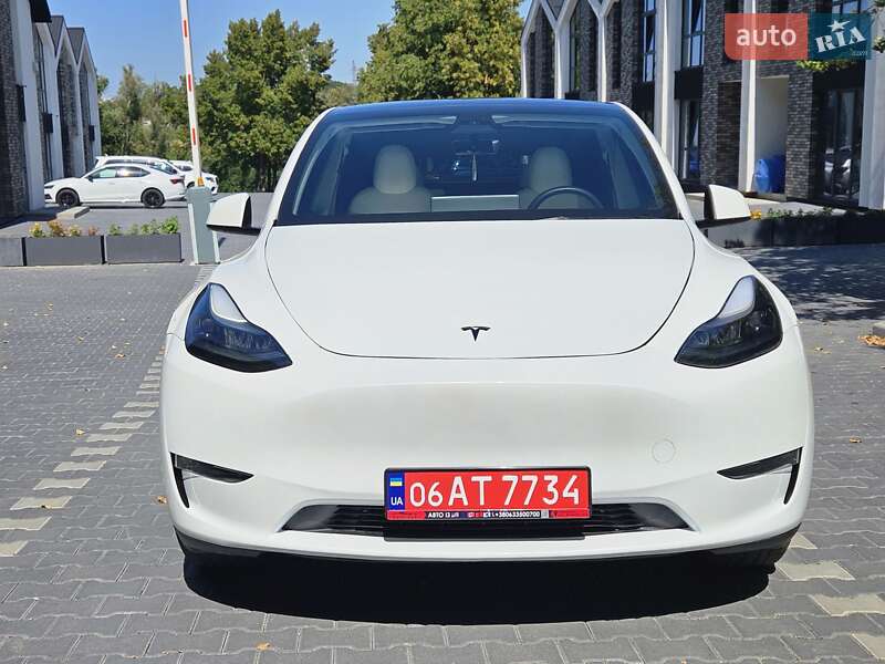 Позашляховик / Кросовер Tesla Model Y 2023 в Тернополі
