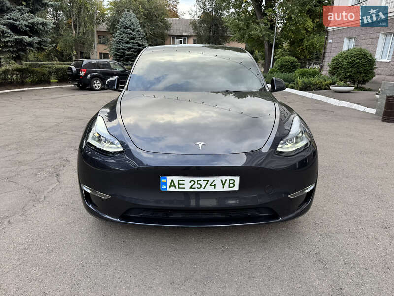 Позашляховик / Кросовер Tesla Model Y 2024 в Кам'янському