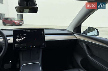 Позашляховик / Кросовер Tesla Model Y 2022 в 