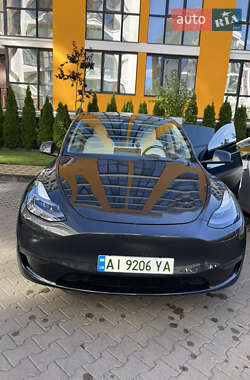 Позашляховик / Кросовер Tesla Model Y 2024 в Києві