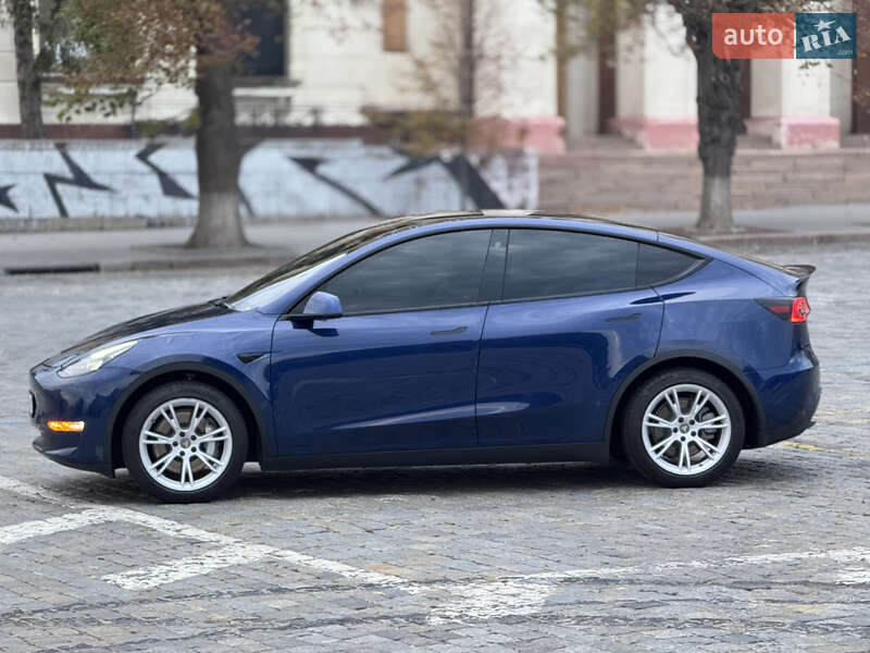 Позашляховик / Кросовер Tesla Model Y 2021 в Харкові