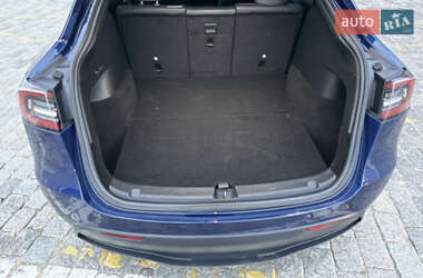 Внедорожник / Кроссовер Tesla Model Y 2021 в 
