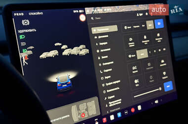 Внедорожник / Кроссовер Tesla Model Y 2021 в 