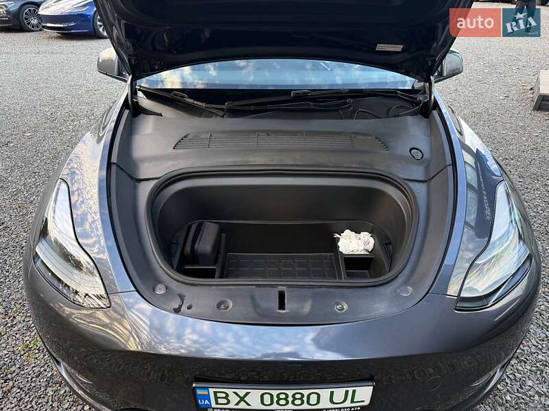 Позашляховик / Кросовер Tesla Model Y 2023 в Хмельницькому