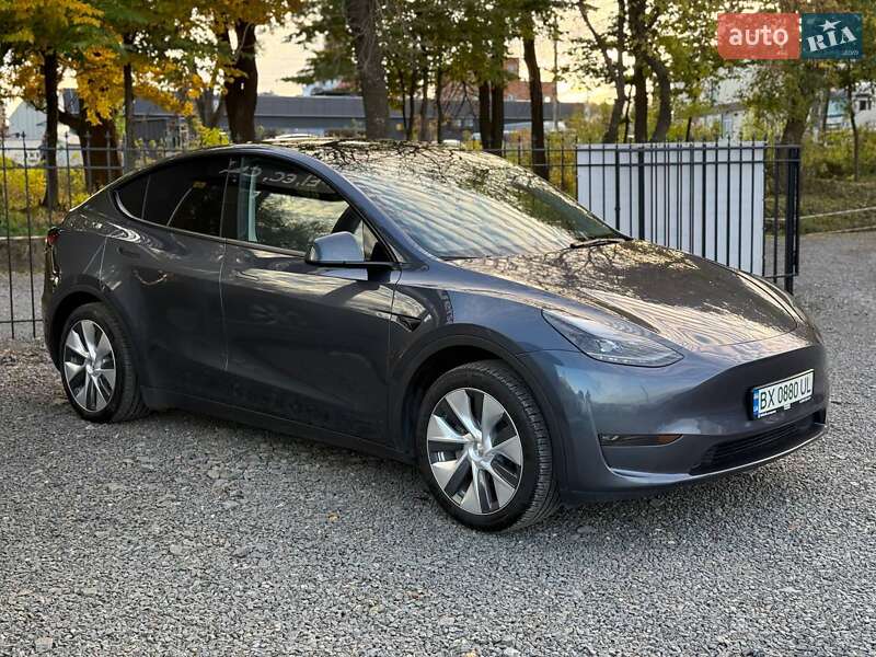 Позашляховик / Кросовер Tesla Model Y 2023 в Хмельницькому