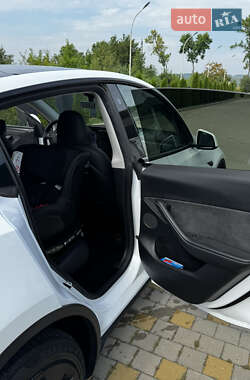 Внедорожник / Кроссовер Tesla Model Y 2022 в 