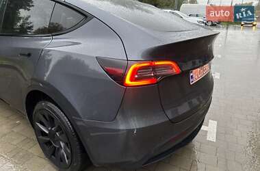 Позашляховик / Кросовер Tesla Model Y 2022 в 