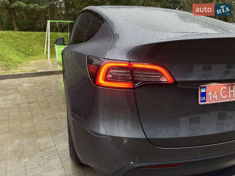 Внедорожник / Кроссовер Tesla Model Y 2022 в Львове