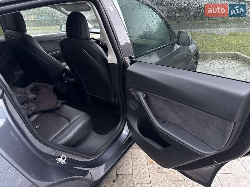 Внедорожник / Кроссовер Tesla Model Y 2022 в Львове