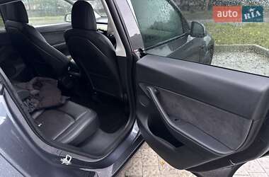 Позашляховик / Кросовер Tesla Model Y 2022 в 