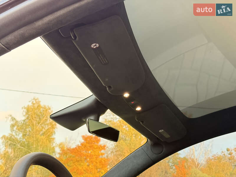 Позашляховик / Кросовер Tesla Model Y 2021 в Києві