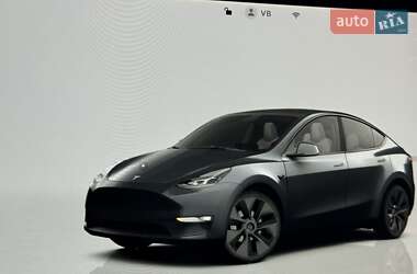 Позашляховик / Кросовер Tesla Model Y 2024 в 