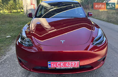 Внедорожник / Кроссовер Tesla Model Y 2024 в 