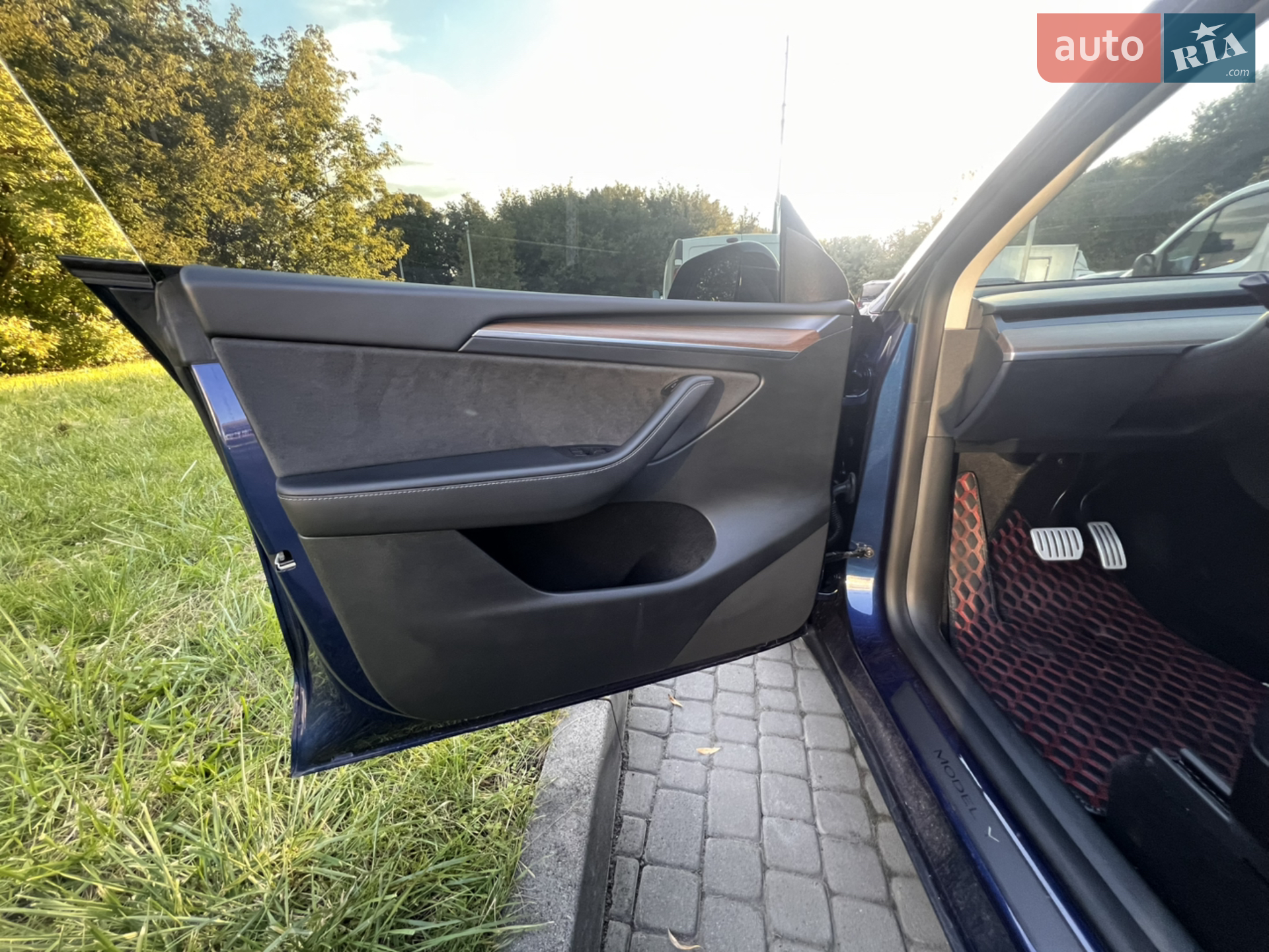 2023 Tesla Model Y - мініатюра 18