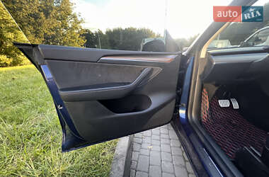 Позашляховик / Кросовер Tesla Model Y 2023 в 