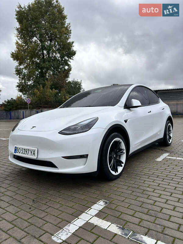 Внедорожник / Кроссовер Tesla Model Y 2023 в Тернополе фото 5 Внедорожник / Кроссовер Tesla Model Y 2023 в Тернополе