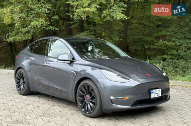 Внедорожник / Кроссовер Tesla Model Y 2023 в Тернополе