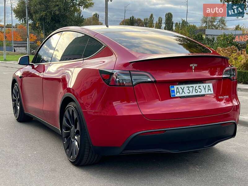 Внедорожник / Кроссовер Tesla Model Y 2023 в Киеве