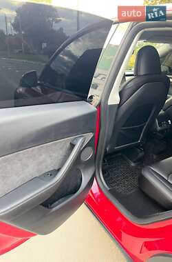 Внедорожник / Кроссовер Tesla Model Y 2023 в 