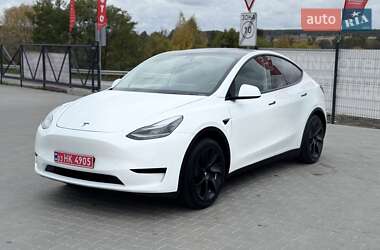 Позашляховик / Кросовер Tesla Model Y 2024 в 