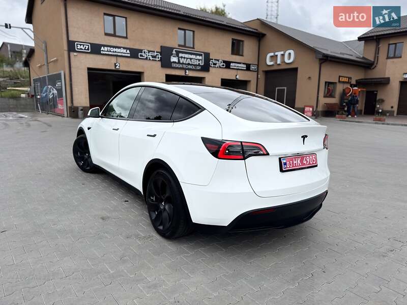 Позашляховик / Кросовер Tesla Model Y 2024 в Ірпені