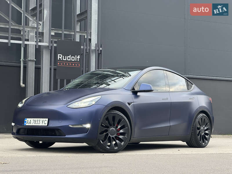 Позашляховик / Кросовер Tesla Model Y 2021 в Києві
