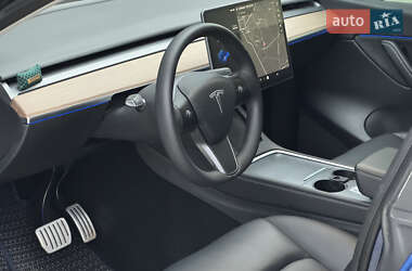 Внедорожник / Кроссовер Tesla Model Y 2021 в 