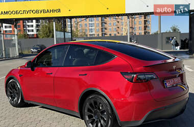 Внедорожник / Кроссовер Tesla Model Y 2020 в Киеве