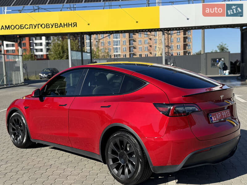 Позашляховик / Кросовер Tesla Model Y 2020 в Києві