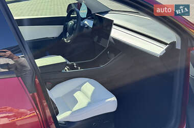 Внедорожник / Кроссовер Tesla Model Y 2020 в Киеве