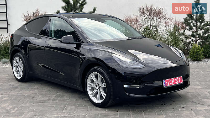 Внедорожник / Кроссовер Tesla Model Y 2023 в Луцке