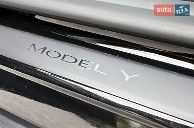 Внедорожник / Кроссовер Tesla Model Y 2023 в 