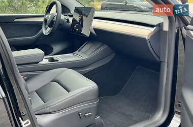 Внедорожник / Кроссовер Tesla Model Y 2023 в 