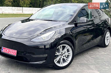Внедорожник / Кроссовер Tesla Model Y 2023 в 