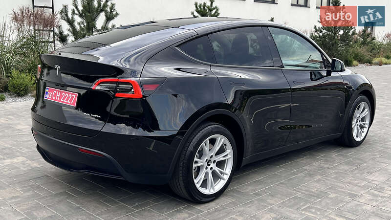 Внедорожник / Кроссовер Tesla Model Y 2023 в Луцке