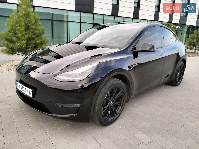 Позашляховик / Кросовер Tesla Model Y 2022 в Хмельницькому фото 4 Позашляховик / Кросовер Tesla Model Y 2022 в Хмельницькому
